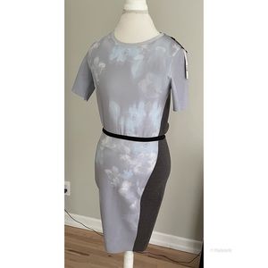 NWT T Tahari Gray Floral Pencil Skirt